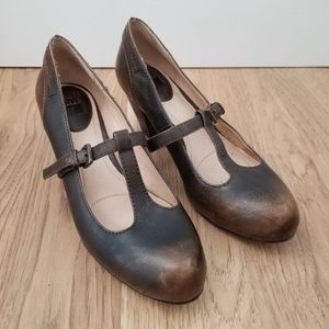 Frye Lois T-Strap Mary Jane Brown Leather Heels